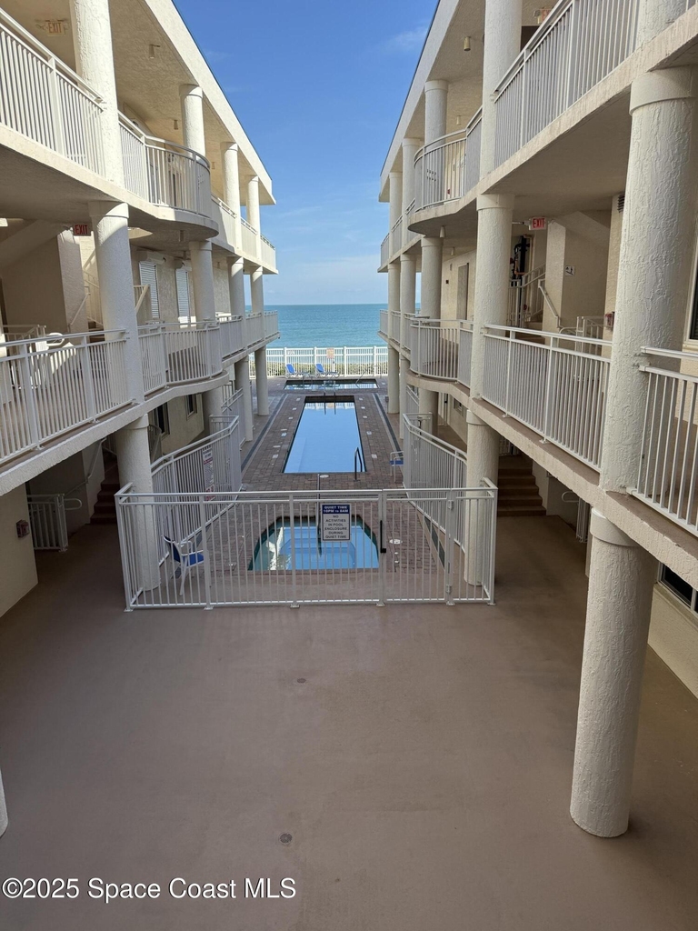 601 N Miramar Avenue - Photo 21