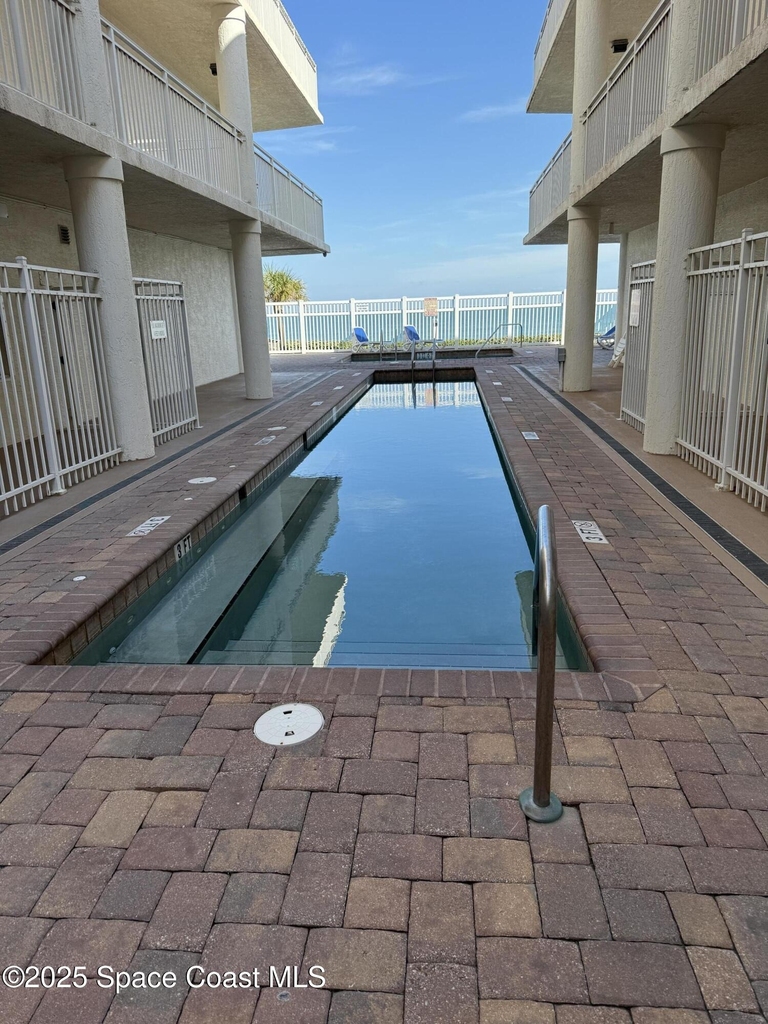 601 N Miramar Avenue - Photo 22