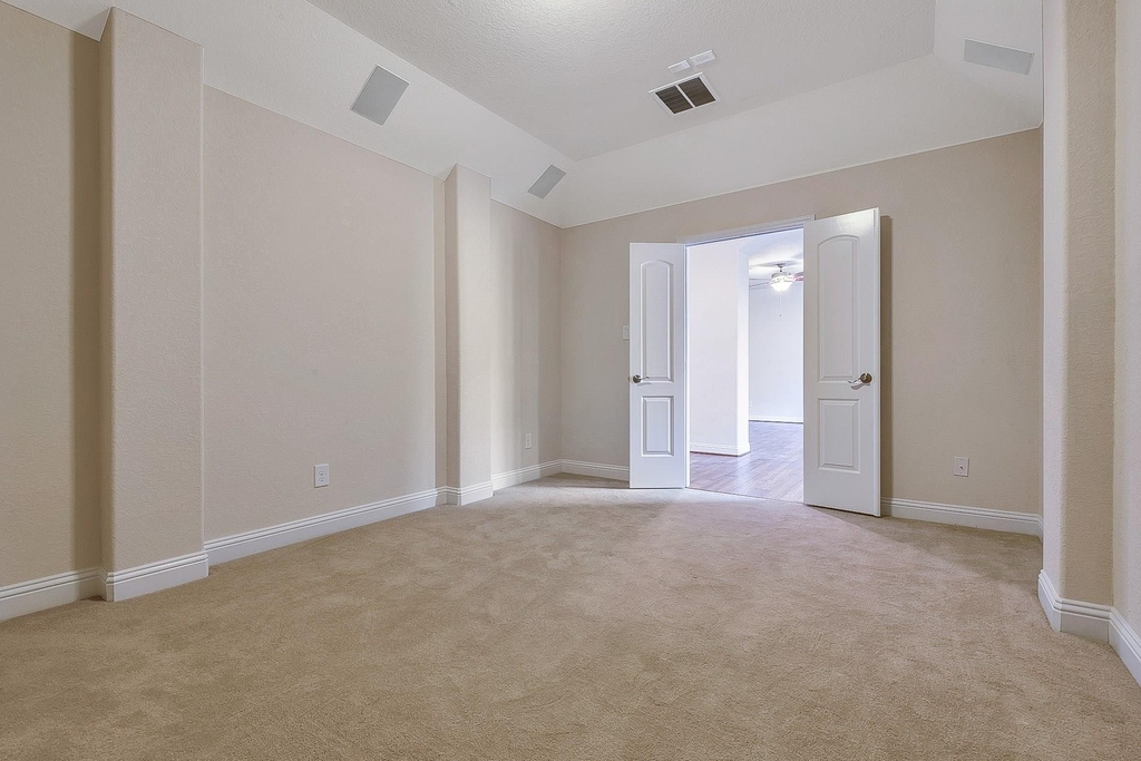 22 Garden Path Place - Photo 32