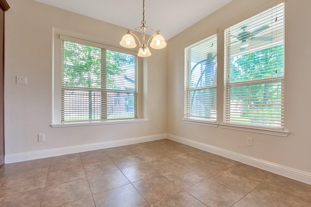 22 Garden Path Place - Photo 17