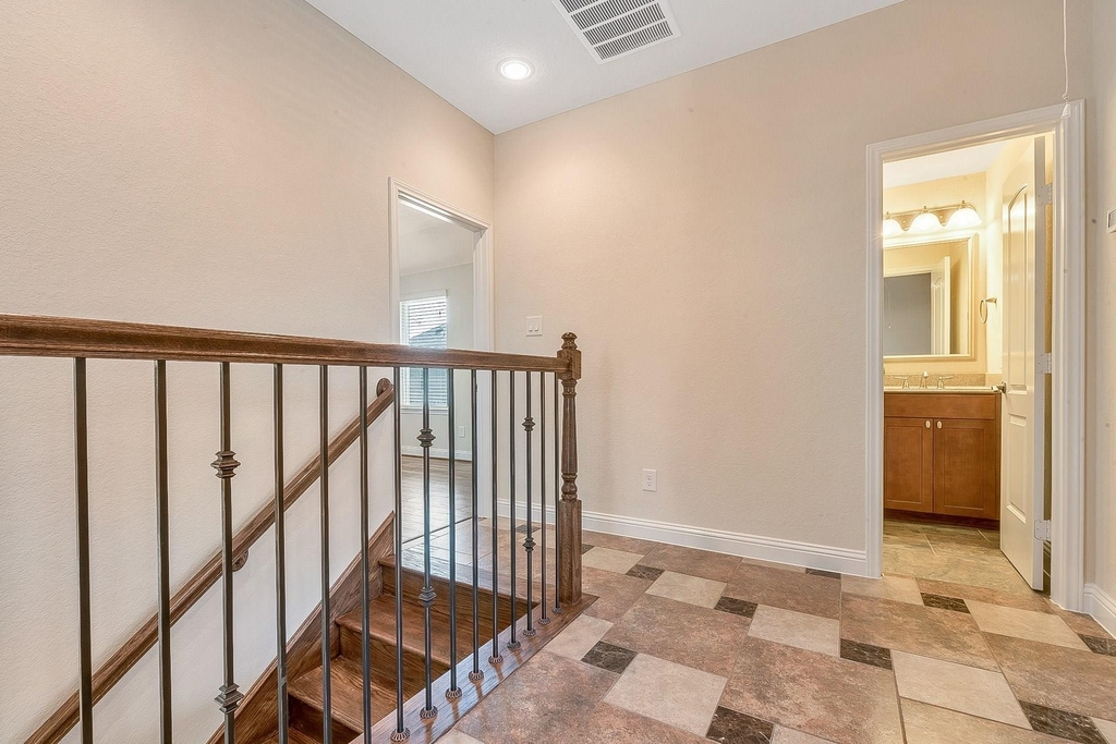 22 Garden Path Place - Photo 35