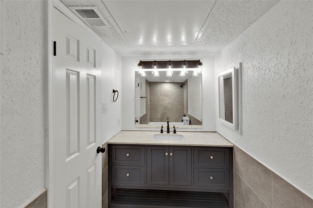 2830 S Bartell Drive - Photo 12