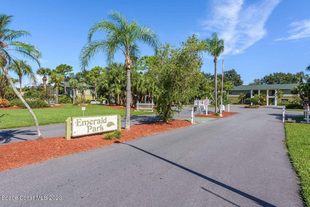 2253 Flower Tree Circle - Photo 12