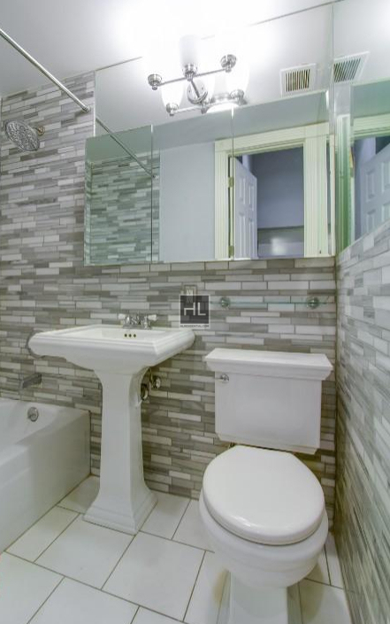 West 14 Street - Photo 4