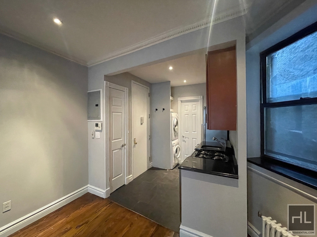 East 5 Street - Photo 1