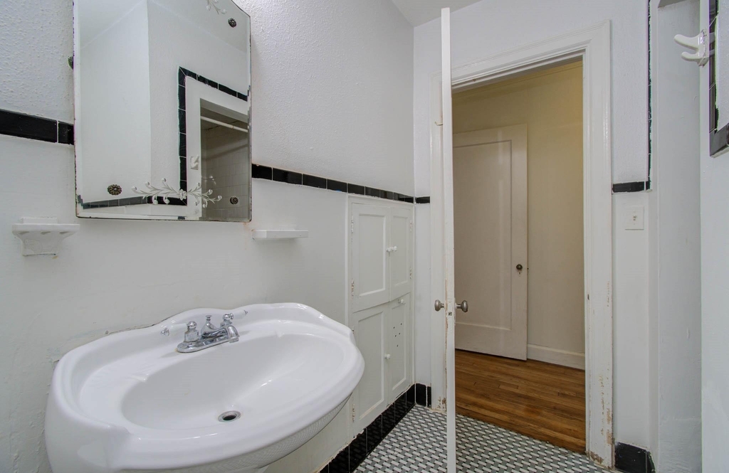 1428 Wentworth Street - Photo 16