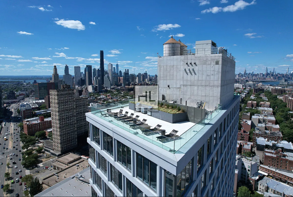 Vanderbilt Avenue - Photo 7