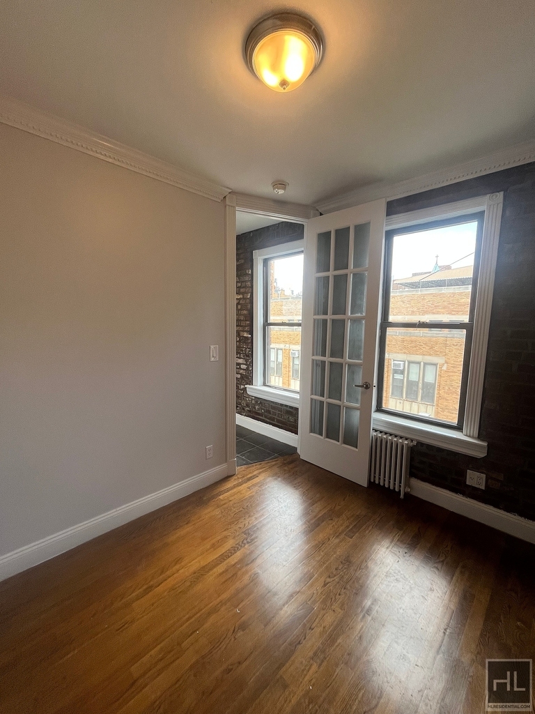 East 13th Street - Photo 3
