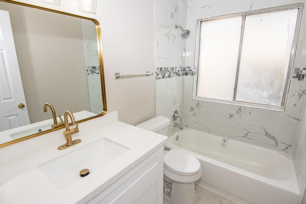 2611 Ashington Drive - Photo 11