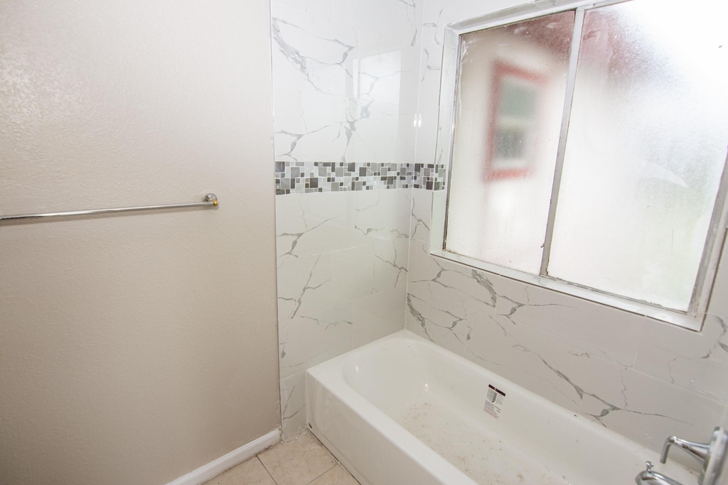 2611 Ashington Drive - Photo 7
