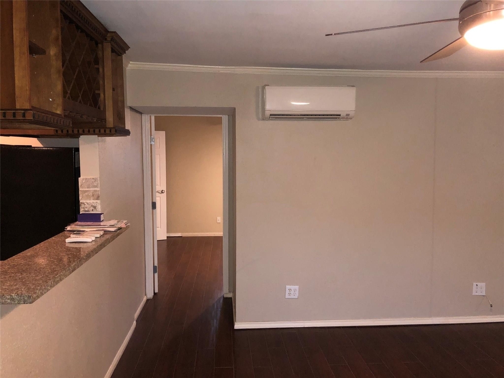 2507 Montrose Boulevard - Photo 12