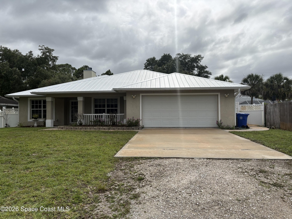 8075 104th Avenue - Photo 0