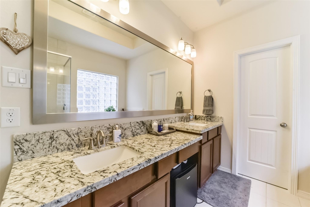 1517 Miles Oaks Place - Photo 22