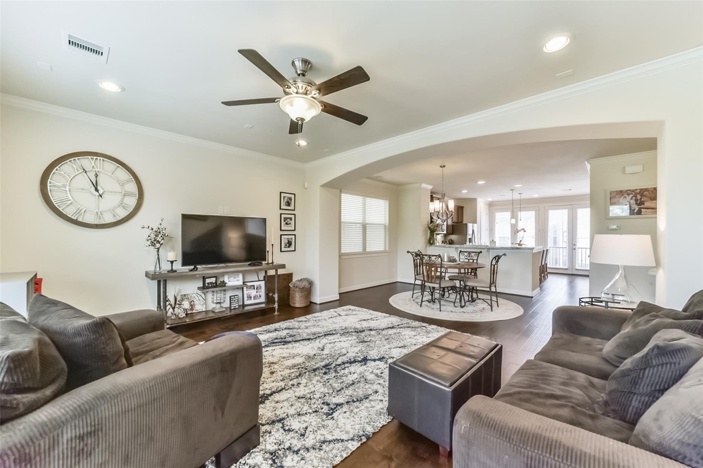 1517 Miles Oaks Place - Photo 4