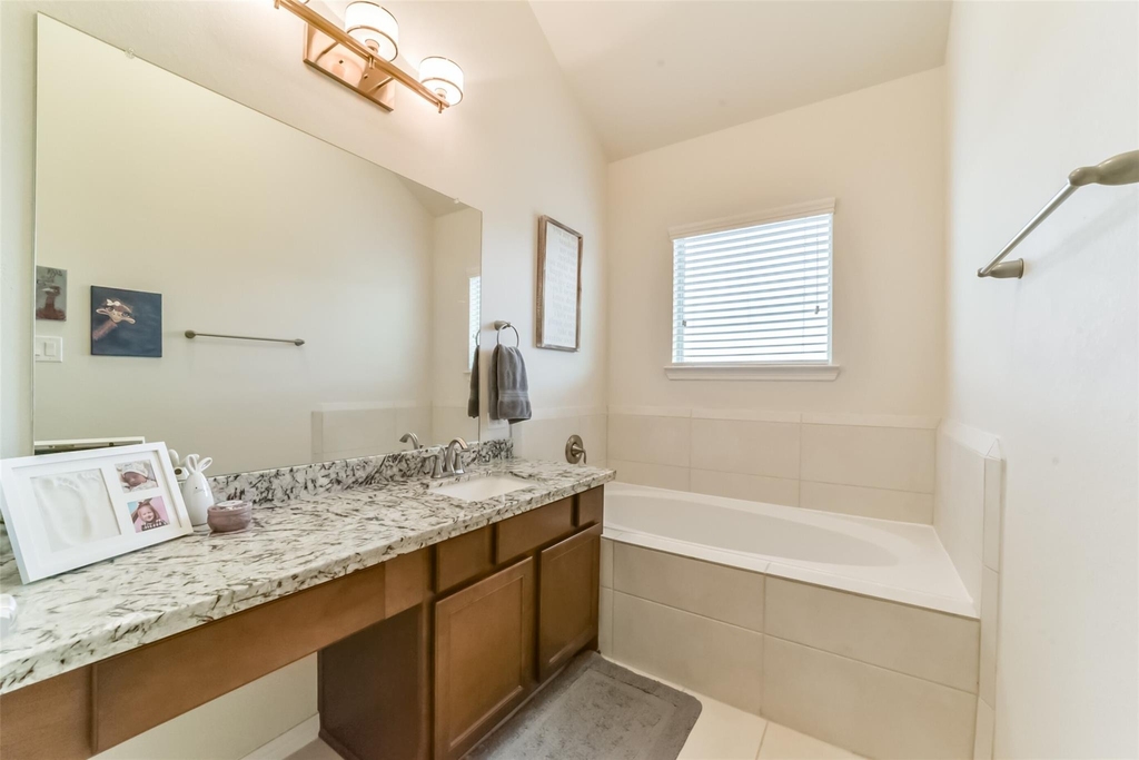 1517 Miles Oaks Place - Photo 27
