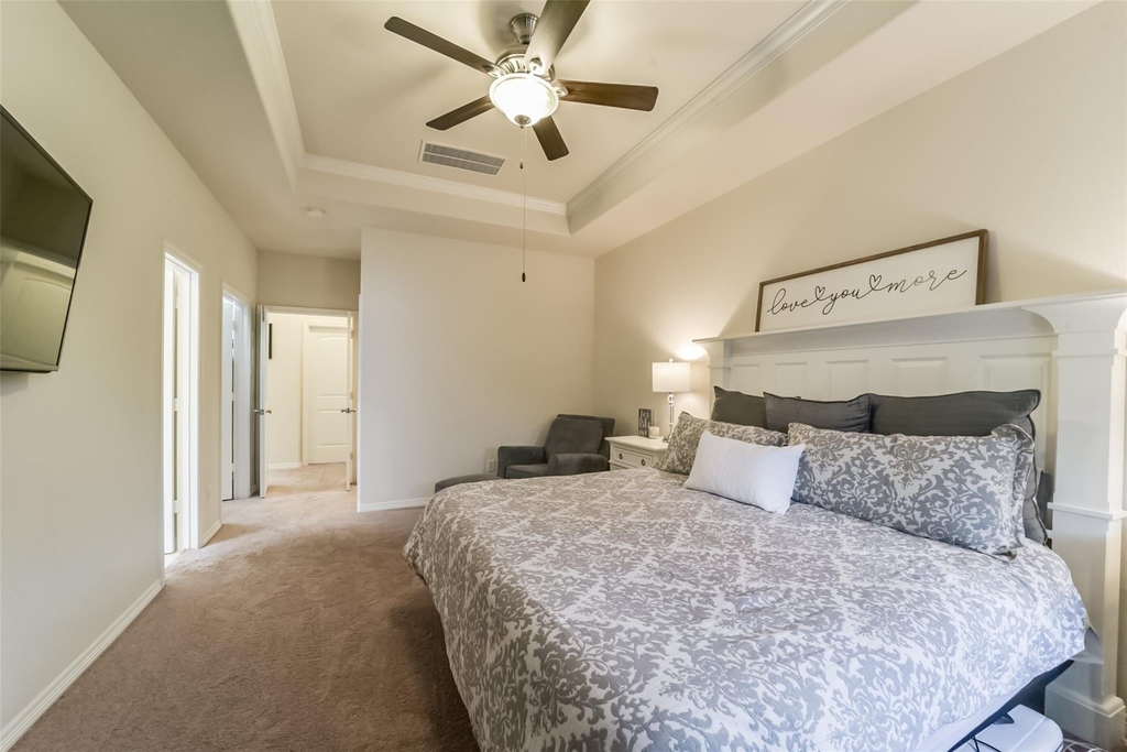 1517 Miles Oaks Place - Photo 17