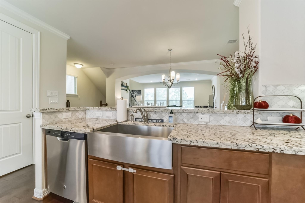 1517 Miles Oaks Place - Photo 9