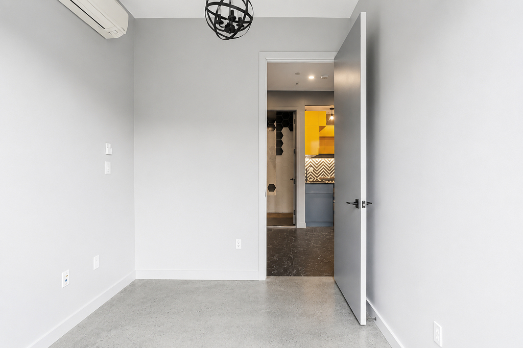 340 Rutland Road - Photo 4