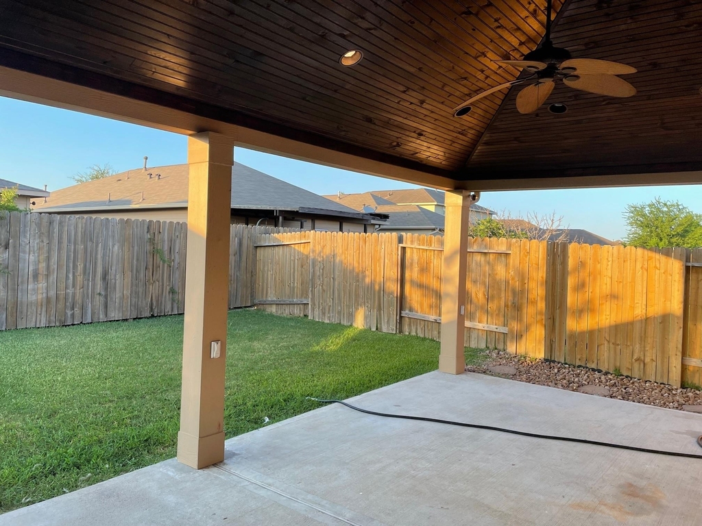1215 Wallflower Avenue - Photo 25