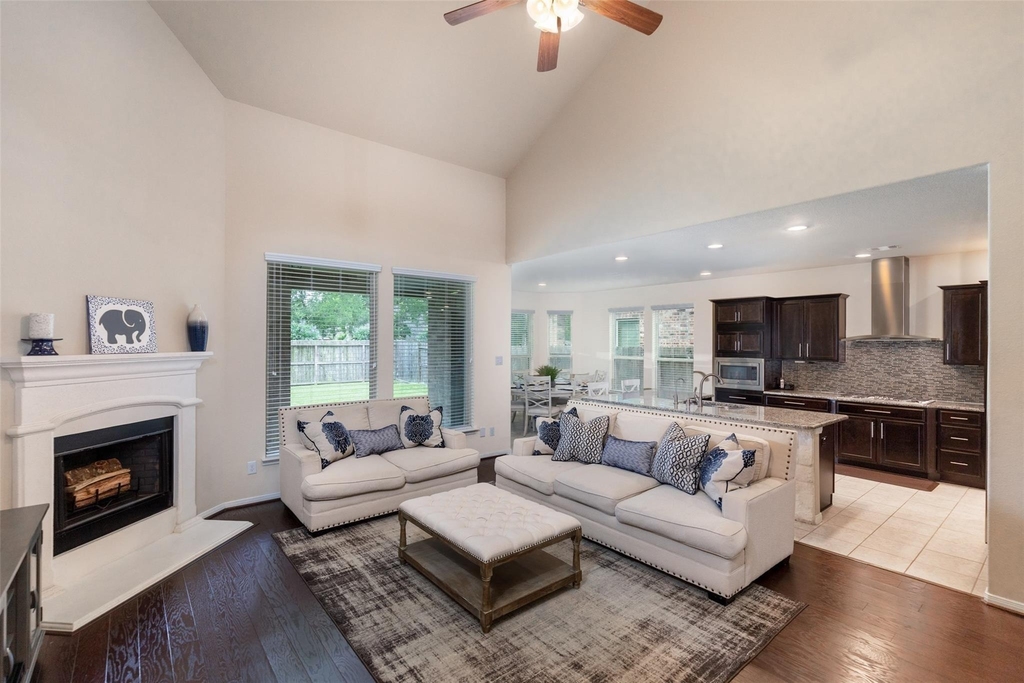 23 Vesuvius Lane - Photo 1