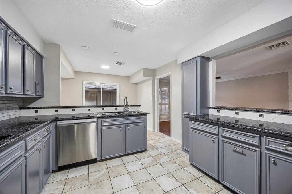 727 Bunker Hill Road - Photo 4