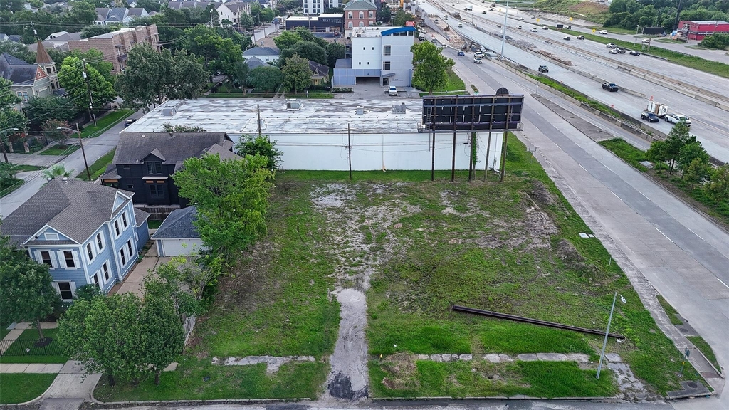 330 Harvard Street - Photo 1