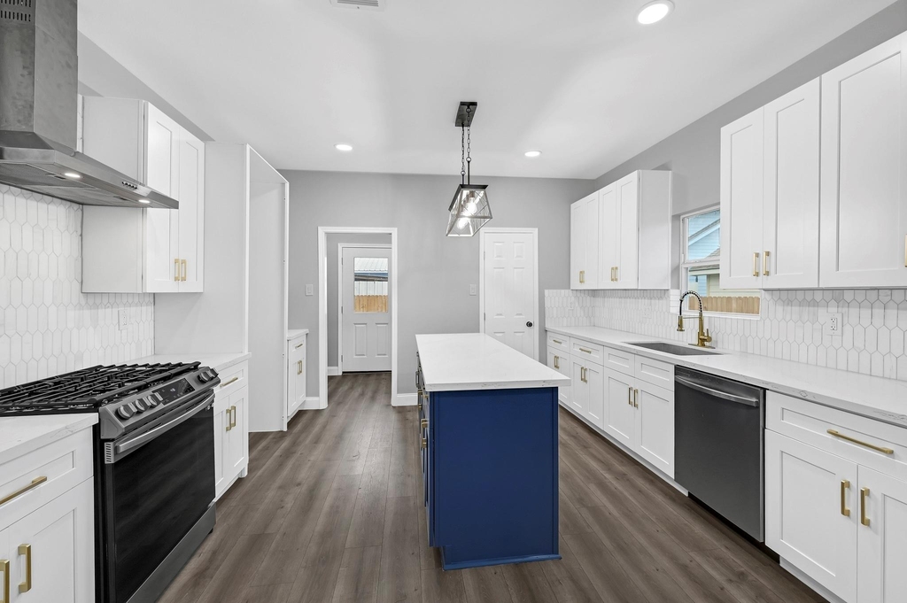 5604 Sherman Street - Photo 4