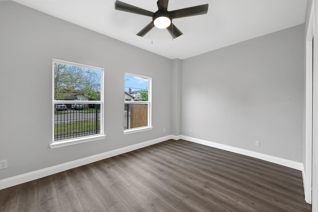5604 Sherman Street - Photo 7