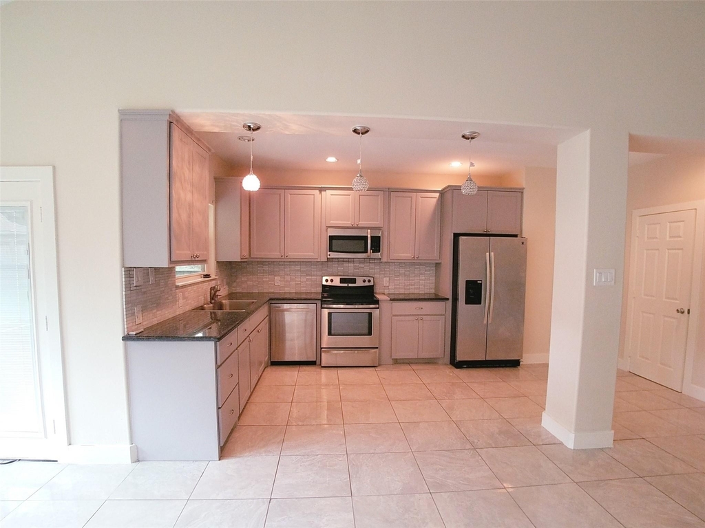 7211 Wind Dale Street - Photo 6