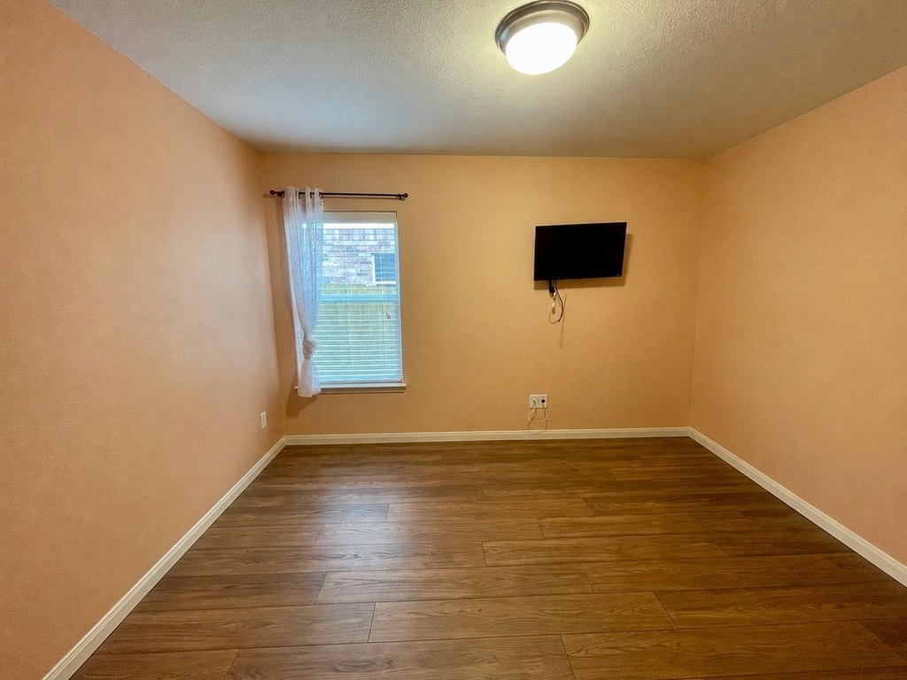 2035 Borthwick Lane - Photo 29