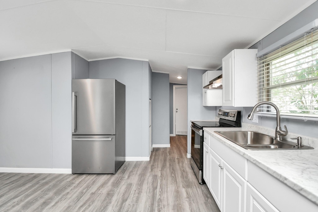2710 Wilson Road - Photo 5
