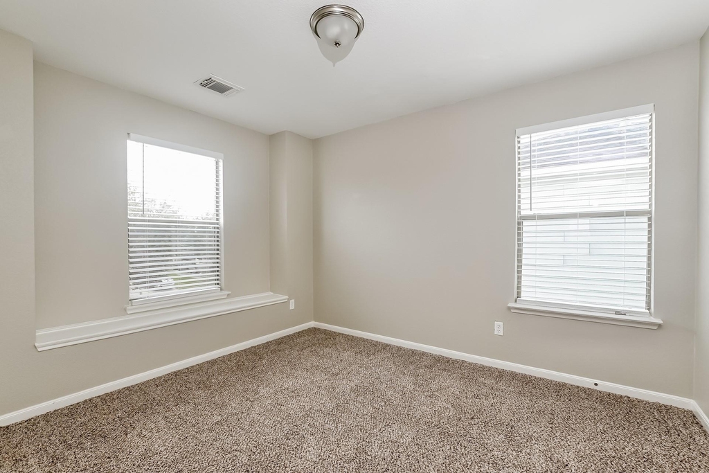 339 Remington Harbor Court - Photo 13