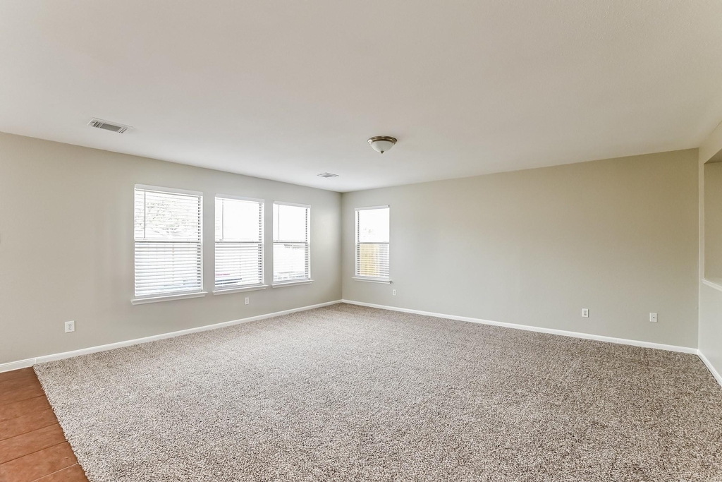 339 Remington Harbor Court - Photo 2