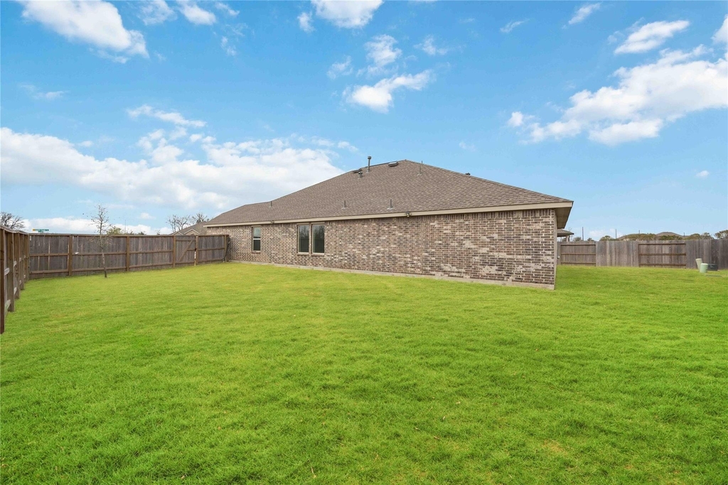 4907 Gentle Creek Court - Photo 31