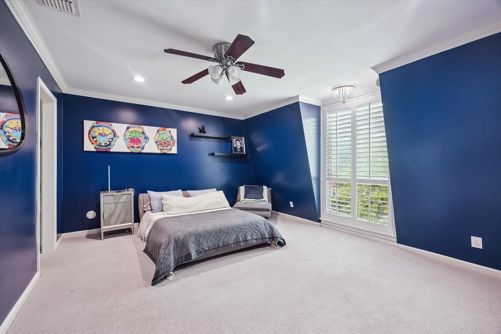 2220 Fulham Court - Photo 11
