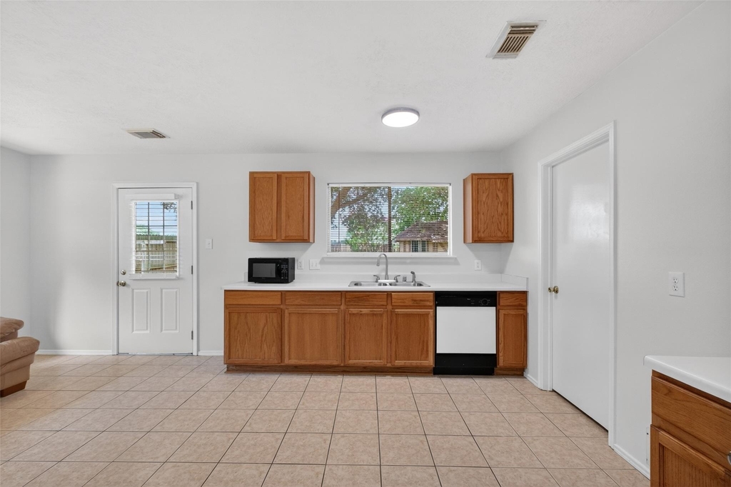 1208 Cambay Drive - Photo 12