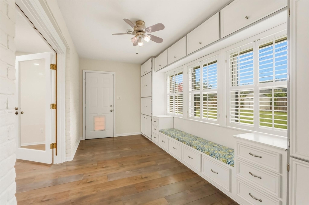 1911 Michele Drive - Photo 15