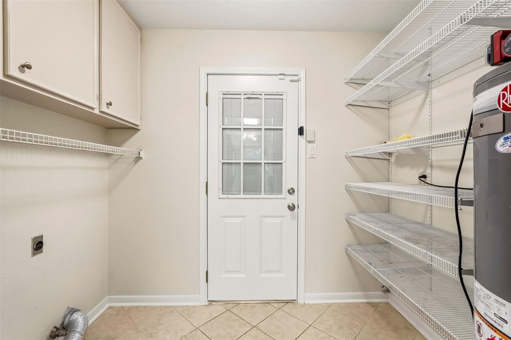 1911 Michele Drive - Photo 23
