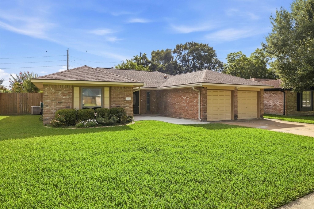 1911 Michele Drive - Photo 1