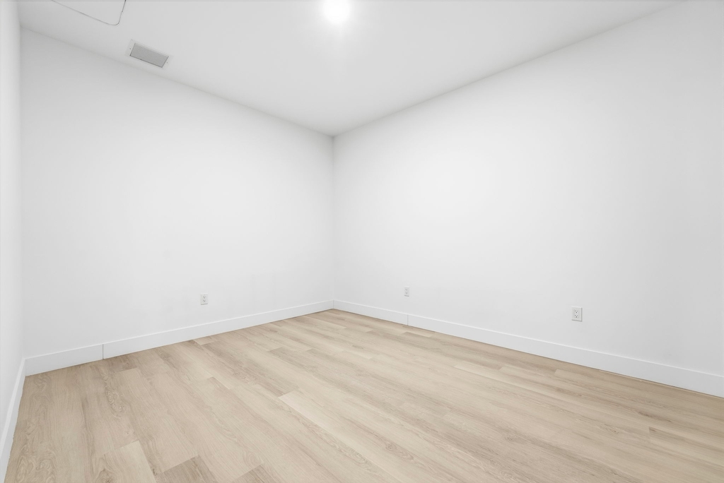 55 Broad Street - Photo 3