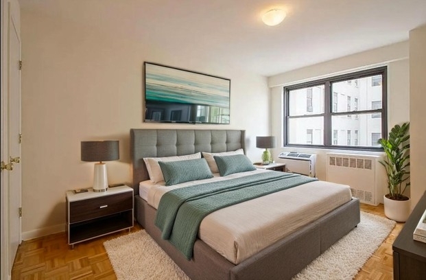 350 West 51st Street - Photo 2