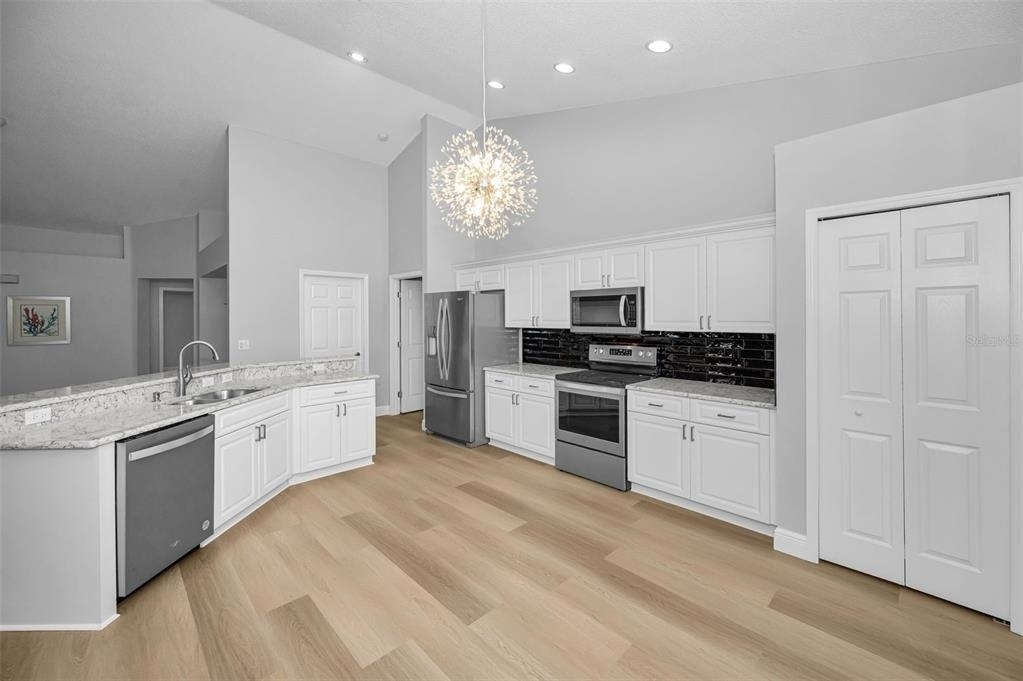 6240 Fairskies Drive - Photo 7