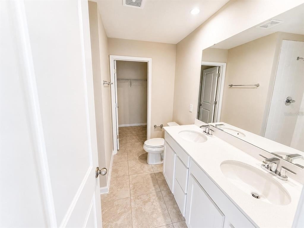 2008 Edison Pointe Boulevard - Photo 4