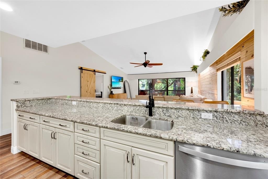 1900 Whispering Way - Photo 21