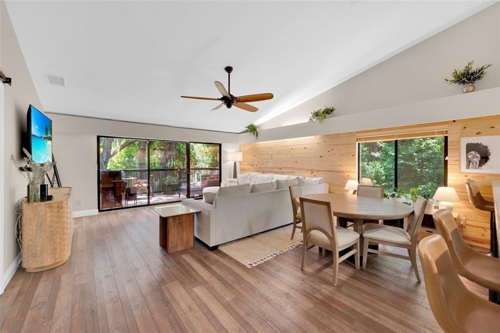 1900 Whispering Way - Photo 17