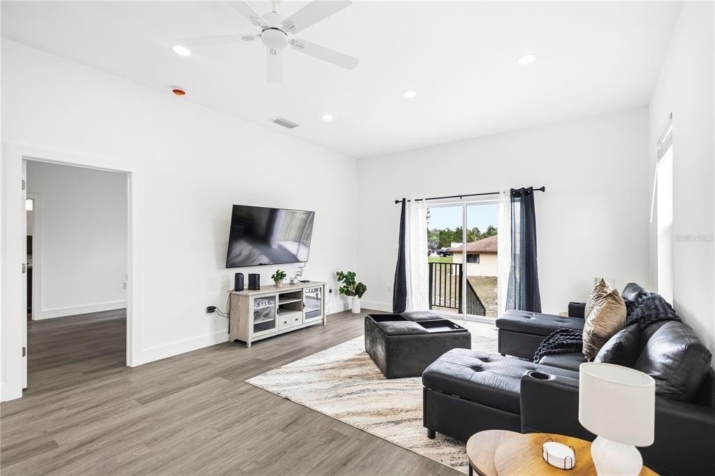 9211 Northcliffe Boulevard - Photo 6