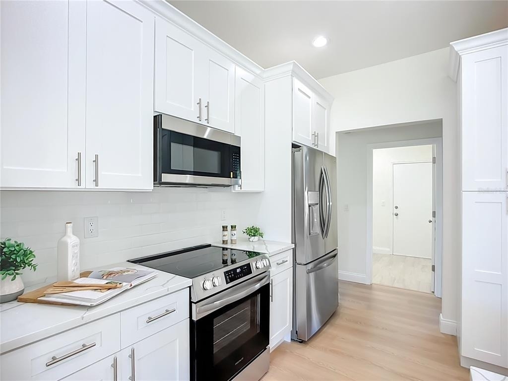 2960 Sandringham Place - Photo 9