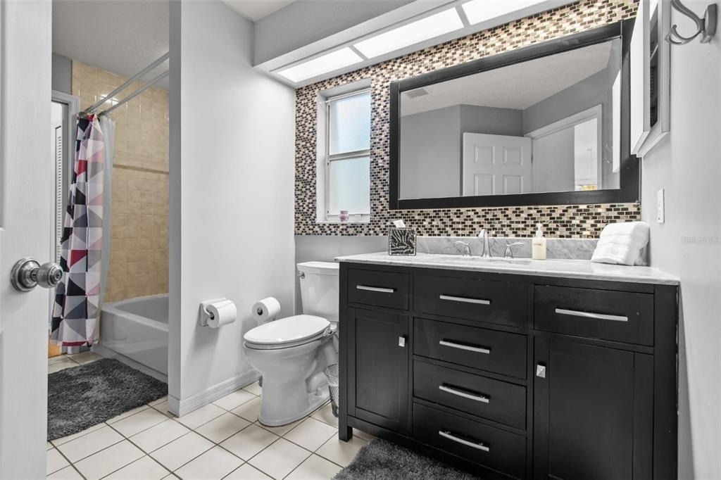 10431 36th Street N - Photo 6