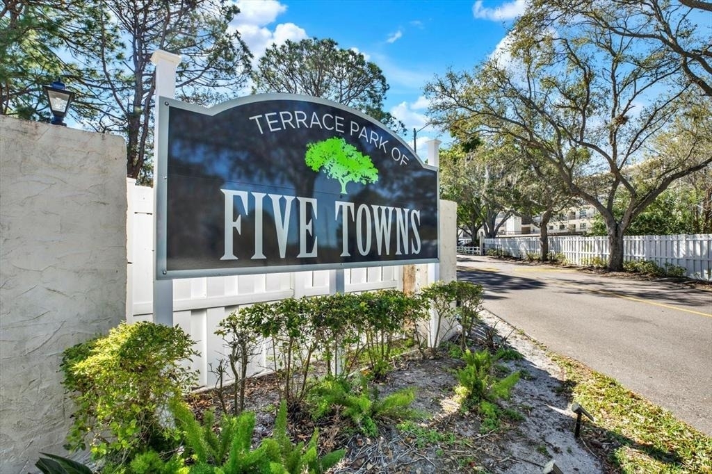 8186 Terrace Garden Drive N - Photo 4