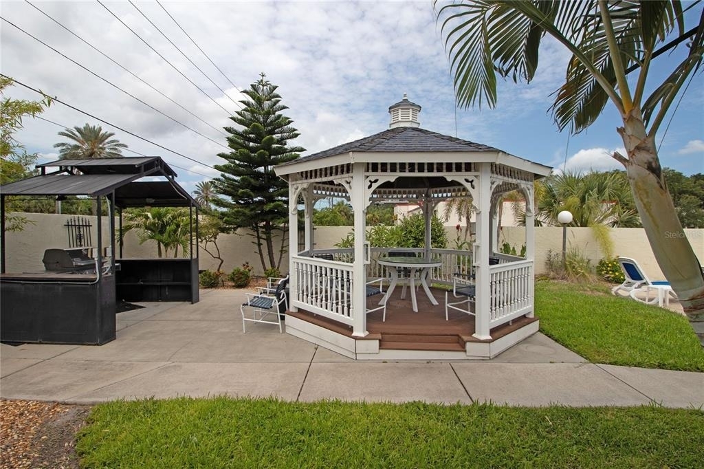 1100 E Bay Drive - Photo 33